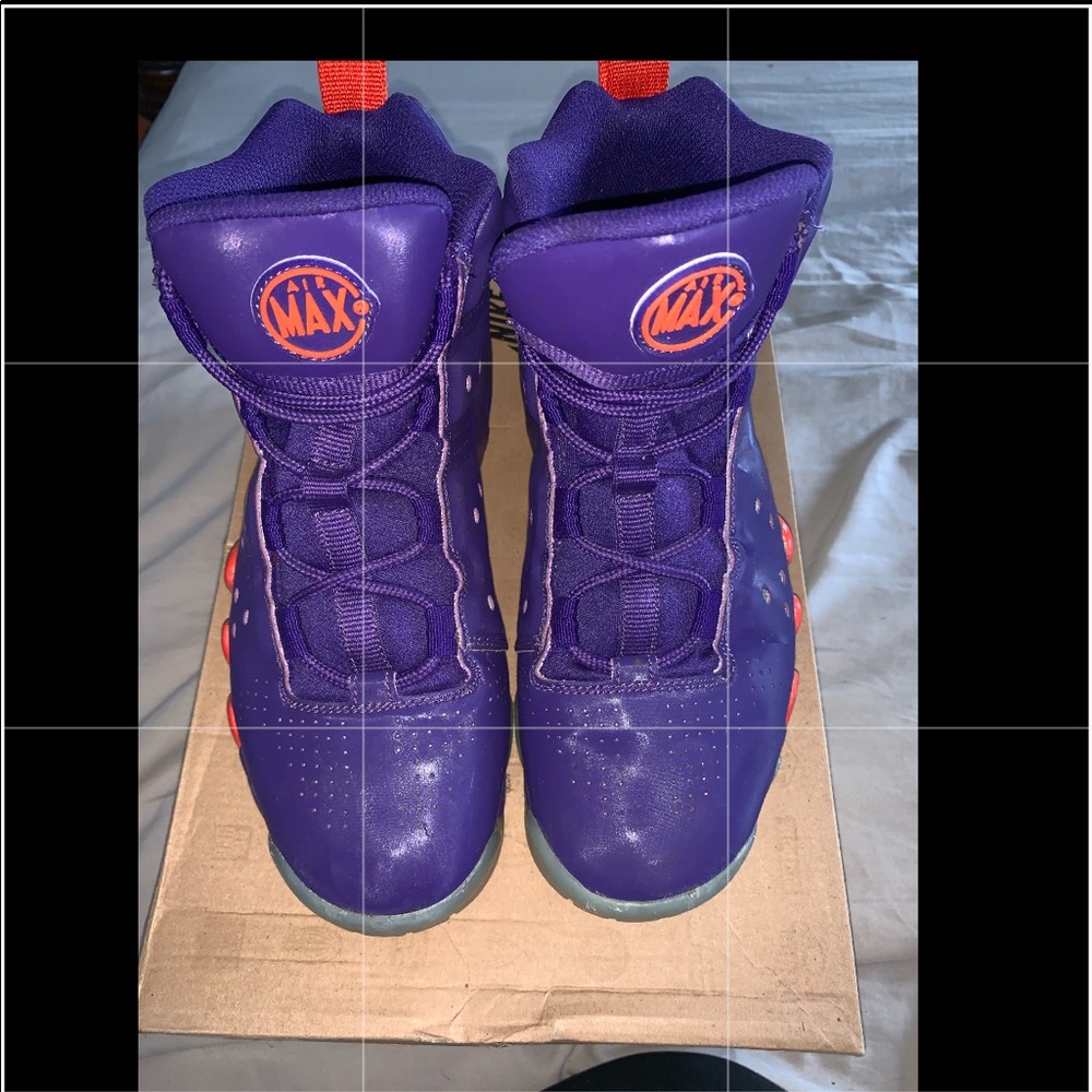 CHARLES BARKLEYS SNEAKERS... SIZE  6.5Y